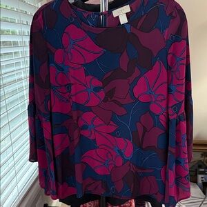 LOFT Women's Top - Burgandy and Blue Floral Blouse with beautiful flowy sleeves